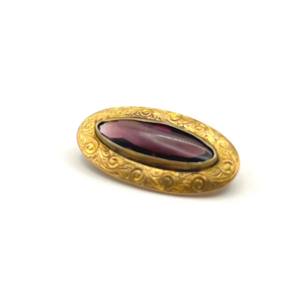 Antique Victorian‎ Purple Glass Gold Tone Oval Etched Scrollwork Brooch Pin